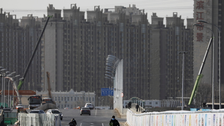 WSJ: китайцы не спешат покупать жильё, переживая о финансовом здоровье застройщиков — ИноТВ