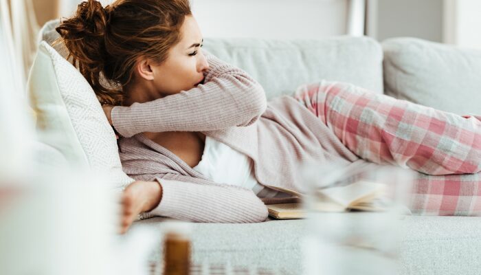 Как облегчить кашель ночью? 7 способов остановить приступ Как облегчить кашель ночью? 7 способов остановить приступ